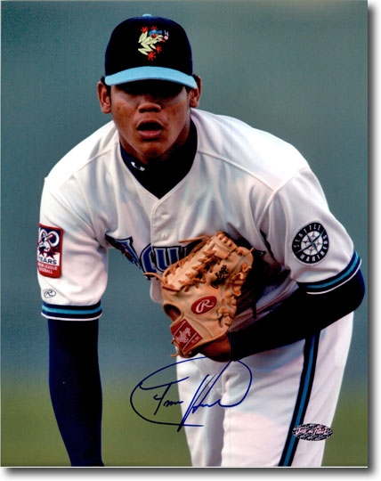 FELIX HERNANDEZ 2002 Certified Autograph Rookie Auto 8x10 Photo MARINERS
